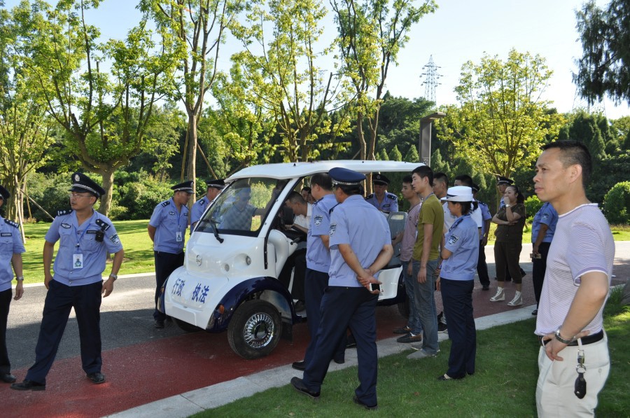 專業(yè)電動(dòng)巡邏車、電動(dòng)觀光車制造商